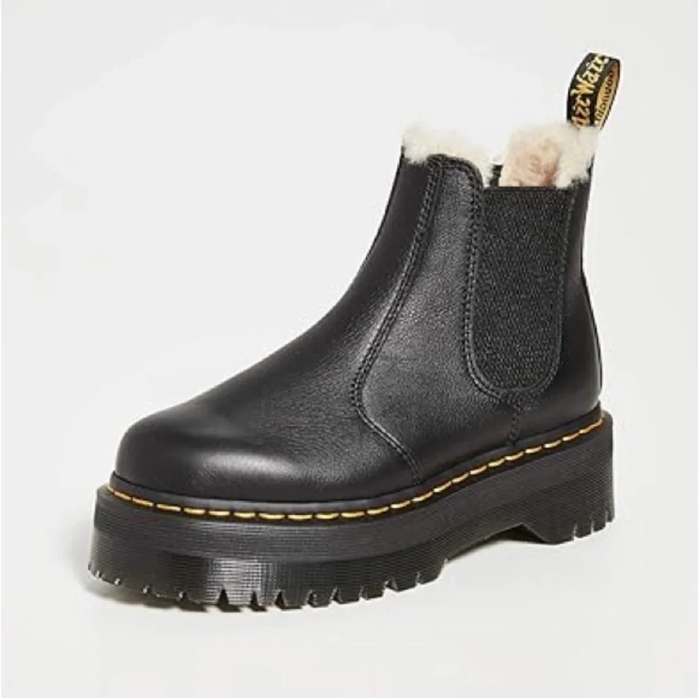 Dr Martens black 2976 Quad Chelsea boot